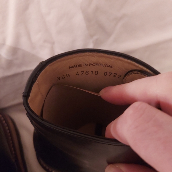 NIB The Office Of Angela Scott Mr. Ryan Boots. 6 1/2 - Picture 8 of 9